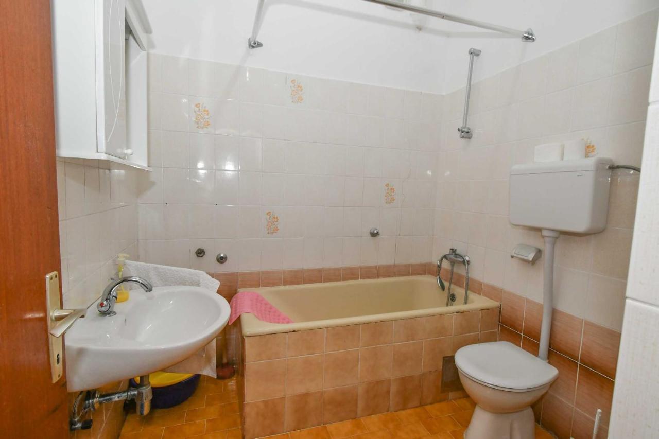 Apartmani Dora Duboka Kültér fotó