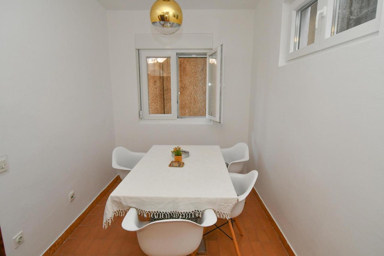 Apartmani Dora Duboka Kültér fotó