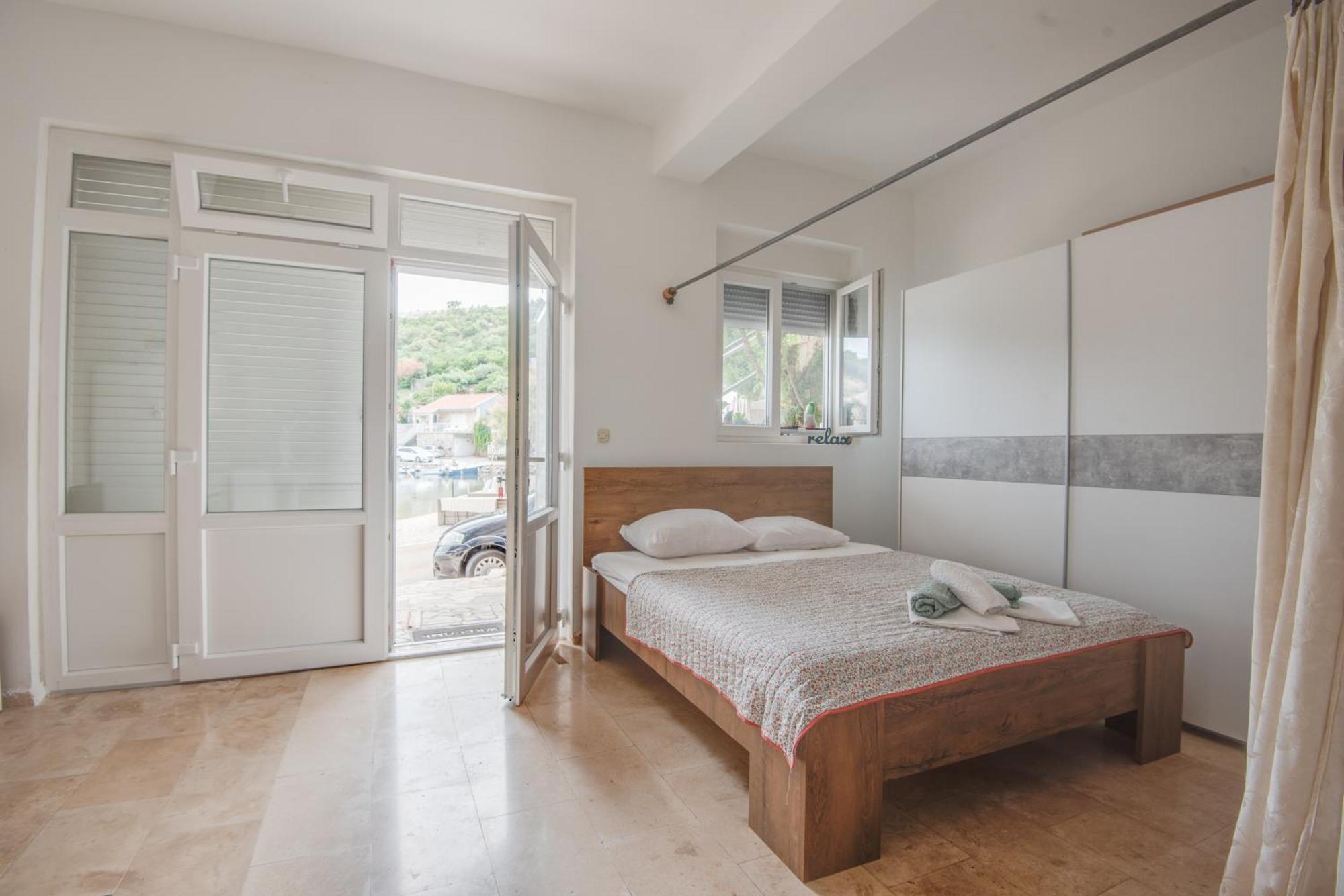 Apartmani Dora Duboka Kültér fotó